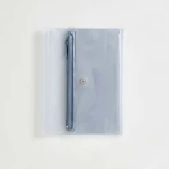 Daigo | Funda Estuche de Plástico Isshoni A6 Clear Blue