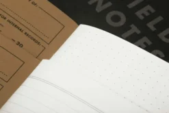 Field Notes | Set de 2 Cuadernos Pitch Black M (Puntos)