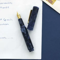 Hightide | Pluma Estilográfica Marbled Attaché Navy (F)
