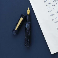 Hightide | Pluma Estilográfica Marbled Attaché Navy (F)