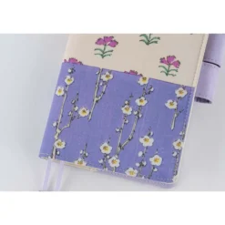Hobonichi | Agenda Hobonichi Techo A6 Unsodo: Bijutsukai (Plum and Dianthus) 2027