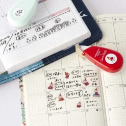 Hobonichi | Cinta Decorativa Deco Rush Plus x Hobonichi Moomin Little My Strolls Along