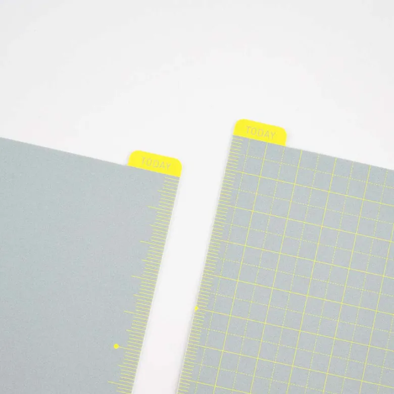 Hobonichi | Plantilla de Escritura Pencil Board Weeks Ice Gray x Yellow