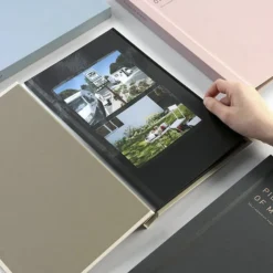 Iconic | Album de Fotos Autoadhesivo Lettering Light Beige