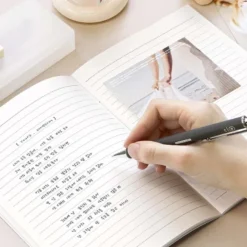 Iconic | Cuaderno Haru A5 Comfort (Rayas)