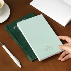 Iconic | Cuaderno Solitude B6 Soft Mint (Rayas)