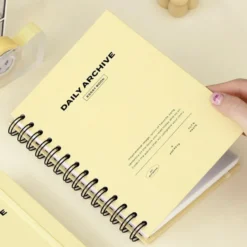 Iconic | Planificador Daily Archiving Book Custard