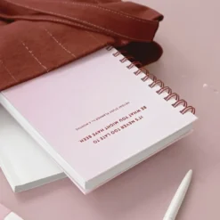 Iconic | Planificador de Estudio Hey Day Pink