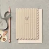 Katie Leamon | Tarjeta de Agradecimiento Scallop Thanks Posy