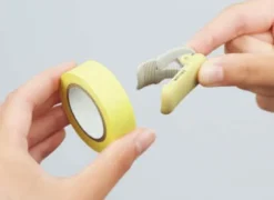 Kokuyo | Cortador de Washi Tape Karu-Cut Beige (20-25mm)