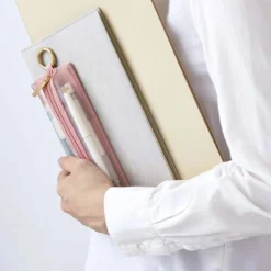 Kokuyo | Estuche Plano Emily Green