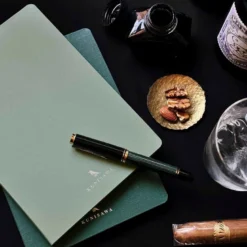 Kunisawa | Cuaderno A5 Find Edge Wasabi