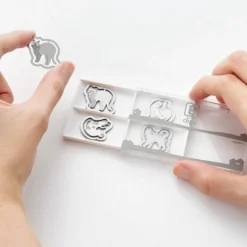 Midori | Clips Metálicos Etching Gatos