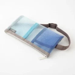 Midori | Estuche Book Band B6 - A5 de Malla Light Blue