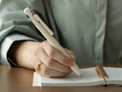 Pentel | Bolígrafo Multicolor Calme Light Blue 0.35