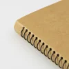 Traveler's Company | Cuaderno con Espiral B6 Sobres Visibles