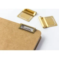 Traveler's Company | Marcapáginas Brass Index Plate