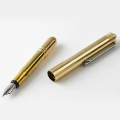 Traveler's Company | Pluma Estilográfica Brass Fountain Pen